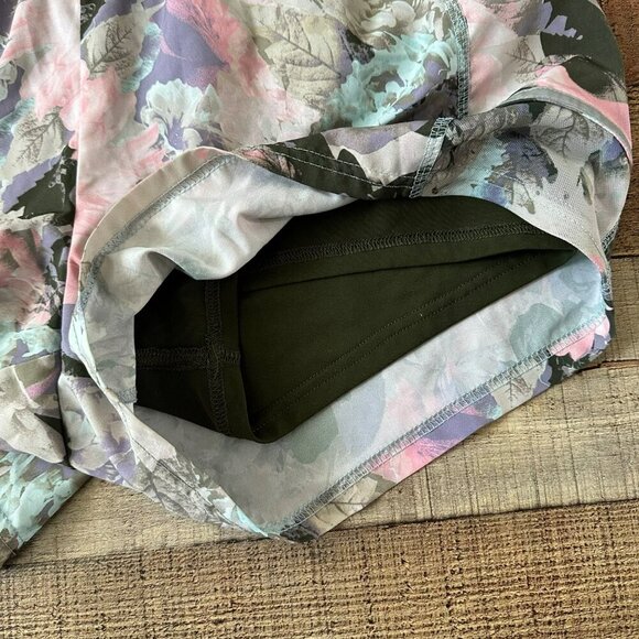 Fabletics Womens Size Medium Floral Running Shorts With Inner Liner - Picture 5 of 8